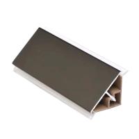 Плинтус алюминиевый треугольный черный